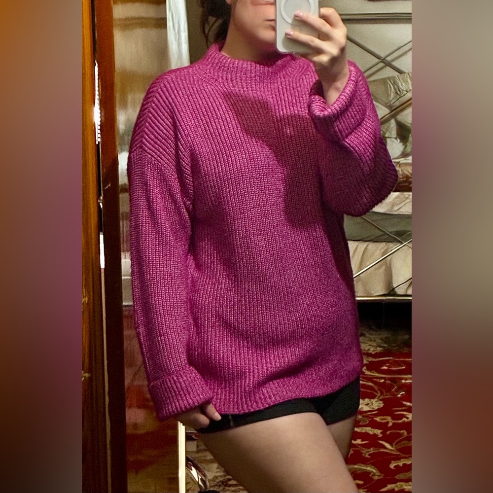 Pink Sweater - Picture 2 of 3